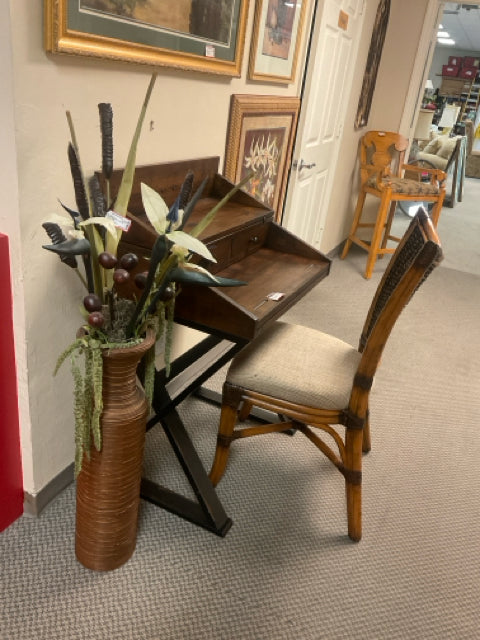 PLANT ARTIFICIAL/TALL WICKER VASE W/ BIRDS OF PARAIDISE