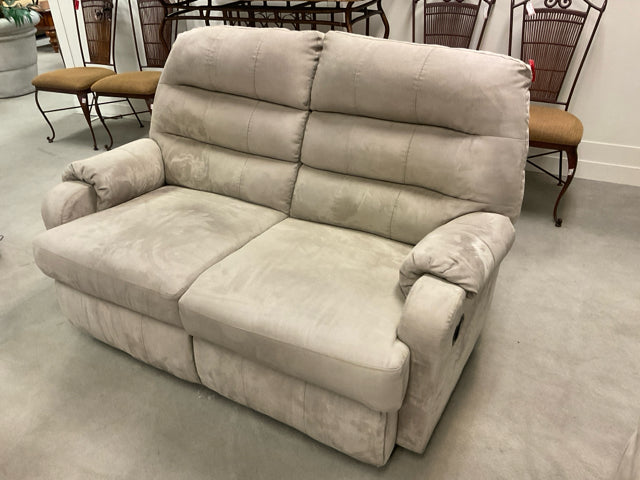 TAN SUEDE LOVE SEAT RECLINER