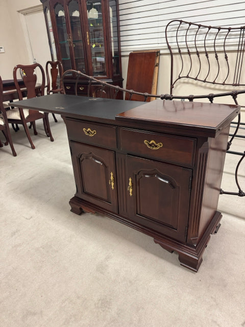 THOMASVILLE CHERRY SERVING CART - 80" OPEN, 40X18X33