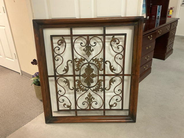 METAL WALL DECOR 42X38