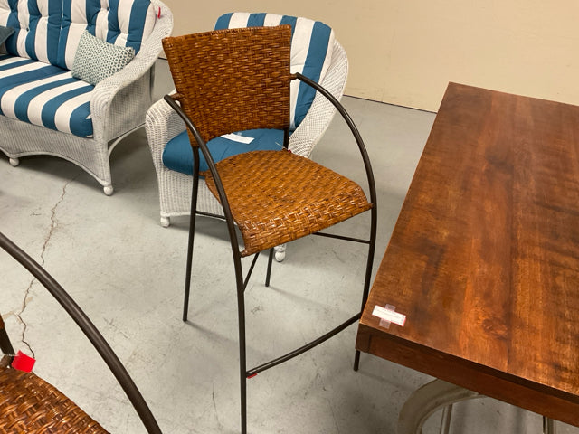 WOVEN WICKER METAL BAR STOOL