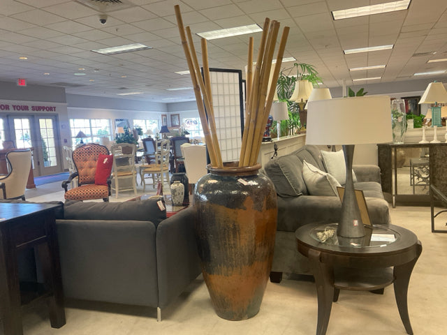 FLOWER POT WITH BAMBOO