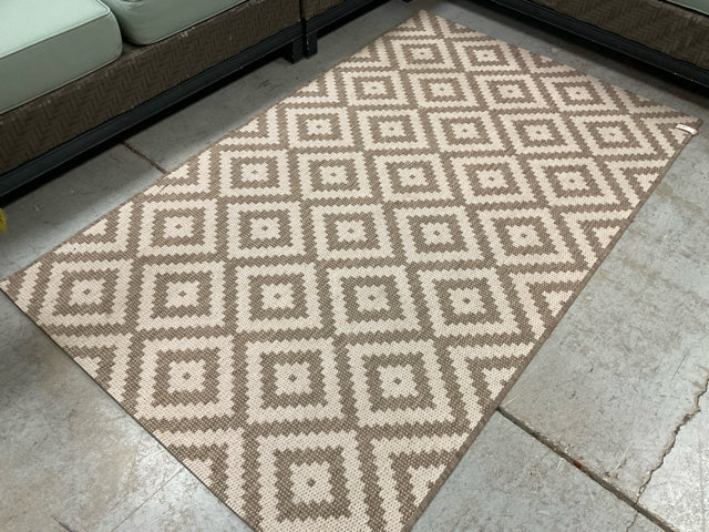 PATIO RUG OUTDOOR