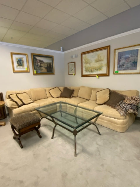 7 SEAT SOFA SECTIONAL - TAN UPHOLSTERY & THROW PILLOWS