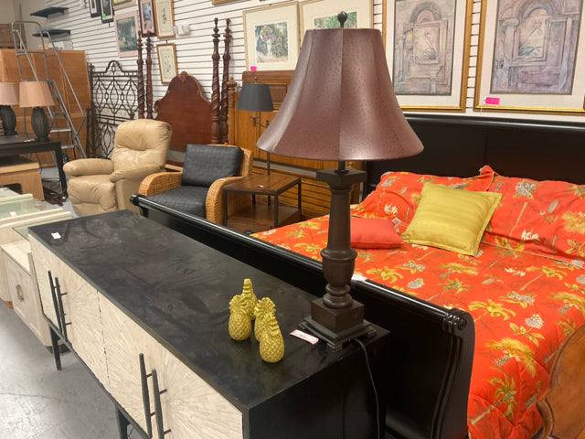 BROWN  TABLE LAMP