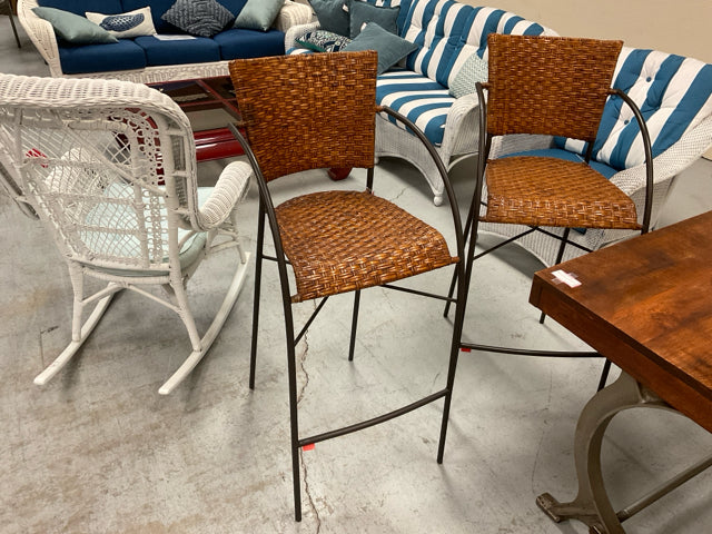 WOVEN WICKER METAL BAR STOOL