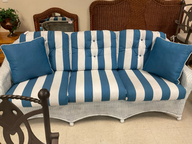 PATIO SOFA WHT/WICKER - BLUE/WHT CUSHION, STRIPED