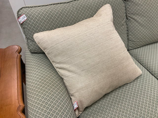 20x20 CREAM DOWN FILLED PILLOW