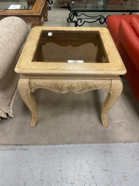 WOOD/GLASS END TABLE