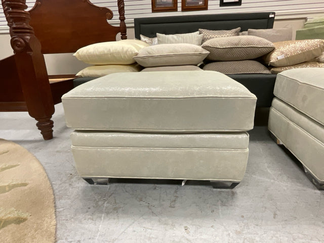 OYSTER SHELL OTTOMAN WITH ACRYLIC FEET