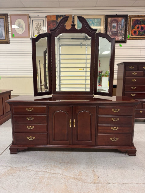 THOMASVILLE CHERRY DRESSER, 3 PANEL MIRROR - 75X20X32
