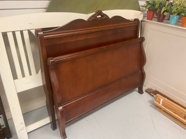 DOUBLE BED - DARK WOOD