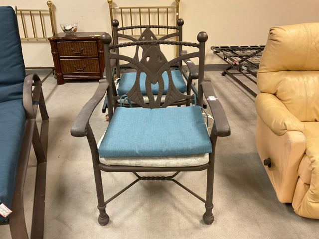 PATIO IRON ARMCHAIR - WIDE SEAT