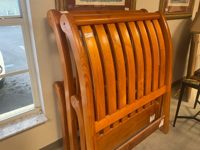 TWIN BED HEAD AND FOOT BOARD