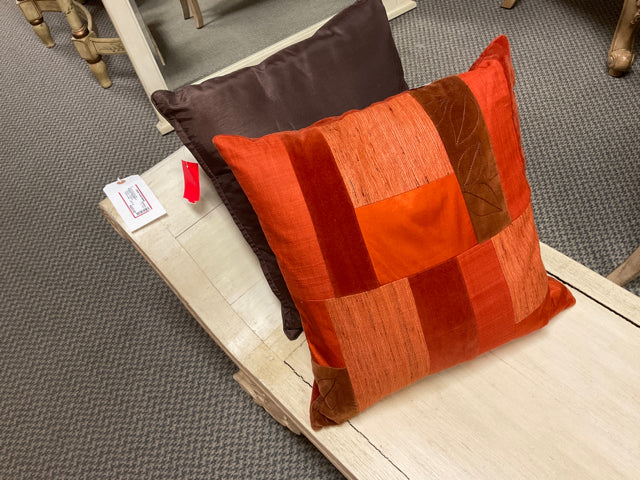 ORANGE DESIGN PILLOW